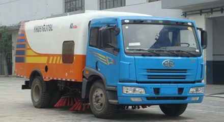 沈陽(yáng)周經(jīng)理 先賣人品，再賣掃路車——專訪隨州大力神威專用汽車銷售